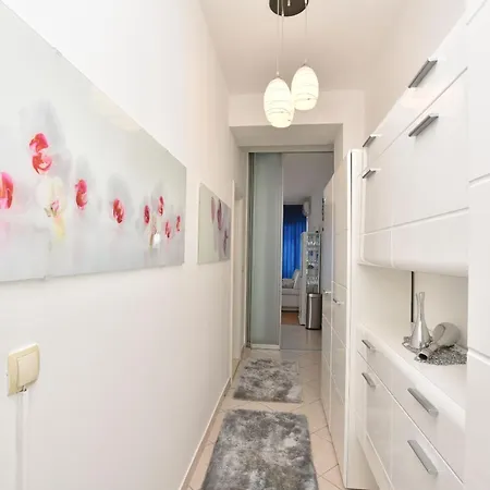 Apartment Anja *
